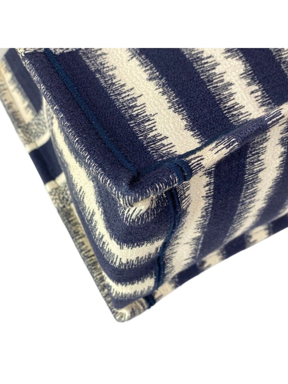 ★SOLD★ Dior Tote Book Vintage Small Navy White - Picture 6 of 15